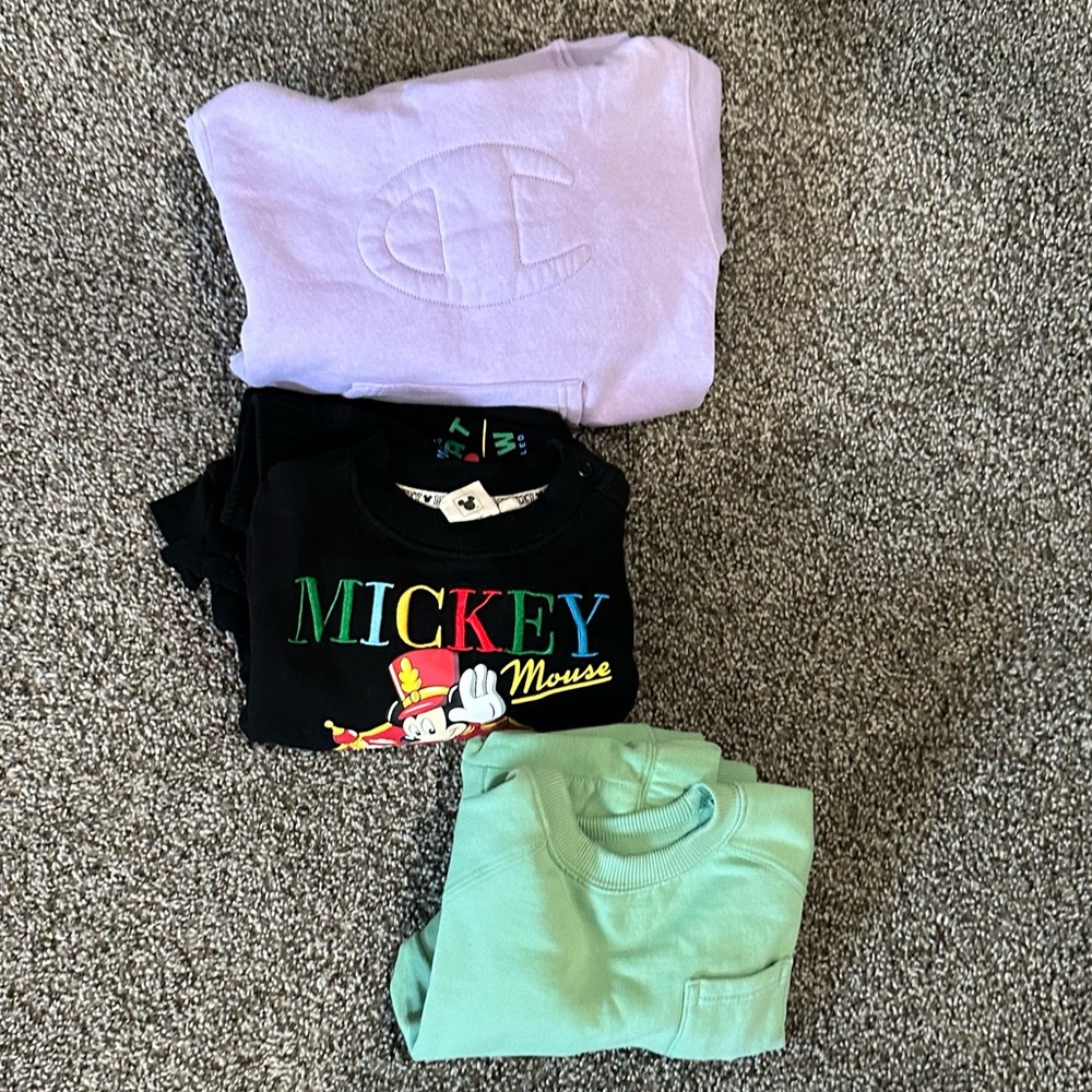 Kids 3 sets of sweaters and pants size 4 used